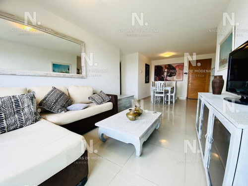¡oportunidad! Departamento De 3 Dormitorios En Punta Del Este- Ref: 4300