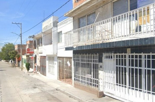 Casa En Venta Primera Constitución 134 Morelos I Aguascalientes/ Recuperacion Bancaria L1969