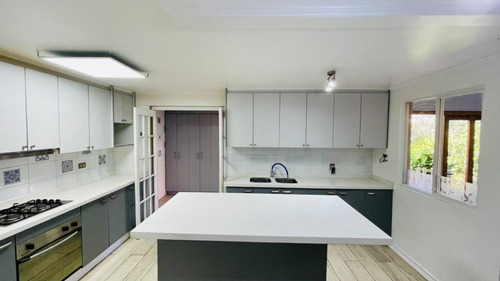 Casa En Venta En Pasaje Cerrado | 3d 3b 2e Gran Oportunidad!