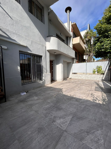 Casa Padron Unico Prox.wtc-shopping. 4-5 Dorm. 4 Baños. Cochera X 2. Estufa Leña Y Parrillero.