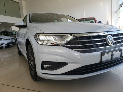 Volkswagen Vento 1.4 Comfortline 150cv At