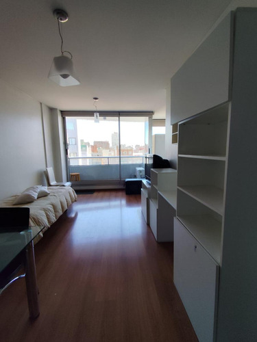 Amplio Monoambiente En Alquiler Con Balcon Y Amenities, Colegiales. E-furio.
