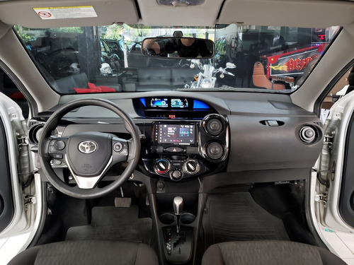 Imagem 2 de 12 de Toyota Etios Sedan X 1.5 (flex)aut. 2019