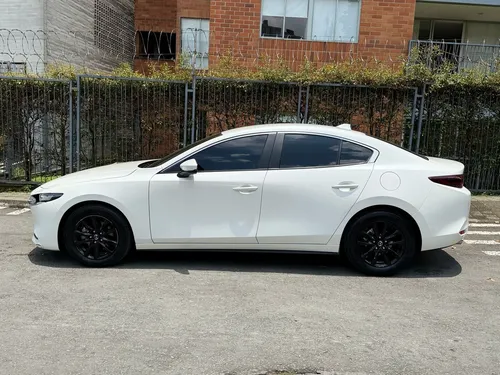 Mazda 3 2.0 Touring At Hibrido Ligero - Mhev
