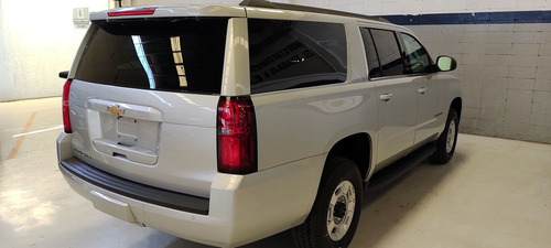 Imagen 2 de 15 de Chevrolet Suburban 2019 6.0 V8 Hd Piel 2 Fila Asientos 4x4 A