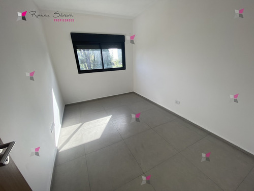 Apartamento En Mansa 3 Dormitorios- Ref: 9511