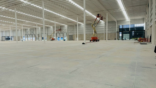 Nave Industrial En Renta 8,370m2 A 7 Min Del Aeropuerto De Queretaro Gps