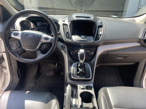 Ford Escape 2.5 Se Plus Piel At