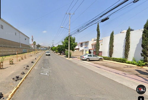 Casa En Condominio Ubicada En Colonia Los Olivos Ii, San Pedro Tlaquepaque Con 3 Recamaras Y 120m2. A Unos Minutos De Bodega Aurrera Toluquilla.