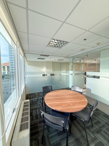 Alquiler Oficina En World Trade Center - 85 M2 - Garaje