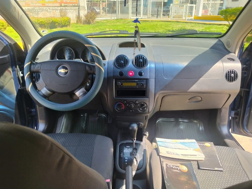 Imagen 10 de 12 de Chevrolet Aveo Automático