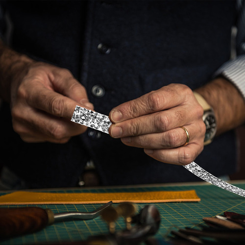 A Cintas Adhesivas Con Diamantes De Imitación Con Diamantes