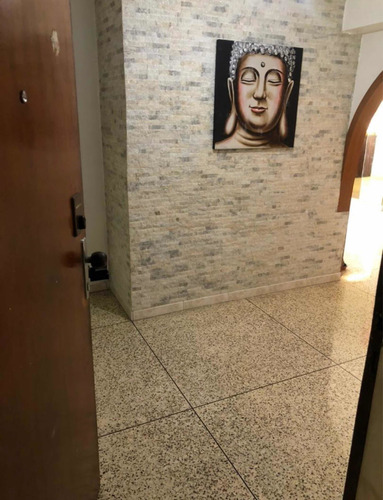Imagen 3 de 8 de Acogedor Apto, De 4 Habitaciones Y 2 Baños