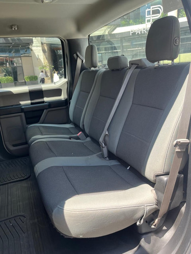 Ford F-150 3.3L XL Doble Cab. 4x2 V6