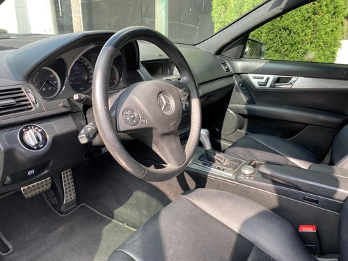 Imagen 11 de 12 de Mercedes Benz C300 2010