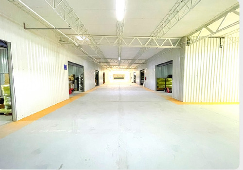Bodega De 180m2 Con Entrada Para Tráiler En Azcapotzalco