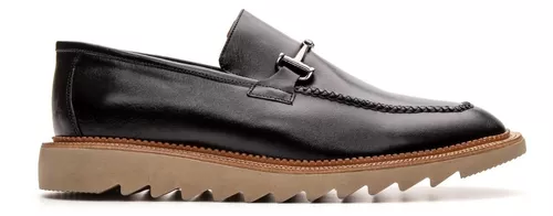 Preços baixos em Cabedal de couro Louis Vuitton Mocassim casual sapatos  para Homens