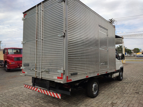 Imagem 4 de 10 de Iveco Daily 35s14 - 2016/16 - Único Dono 245.000 Km Promoção