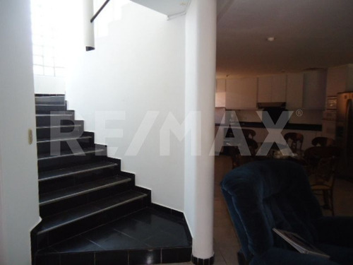 Imagen 2 de 12 de Re/max 2mil Vende Casa En Urb. Costa Azul - Isla De Margarita