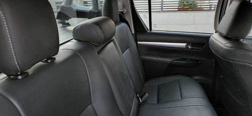 Imagem 12 de 14 de Toyota Hilux Cabine Dupla 2.8 Tdi Cd Sr 4x4 (aut)