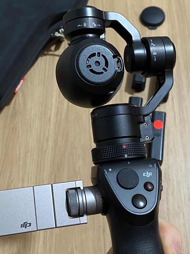 Estabilizador Portátil Profissional Câmera 4k Osmo Plus Dji Preto (Usado)