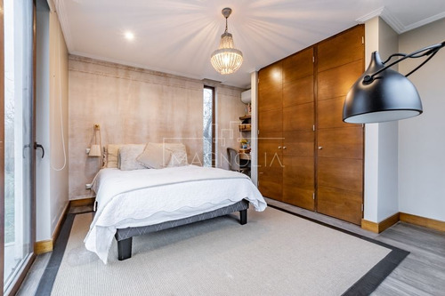 Casa En Venta De 6d/5b En Colina