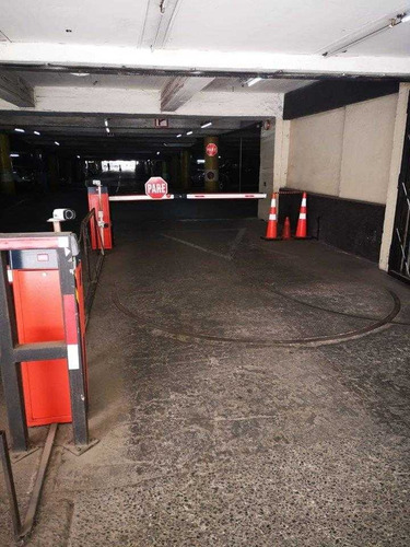 Estacionamientos Edifico Costavita Las Condes