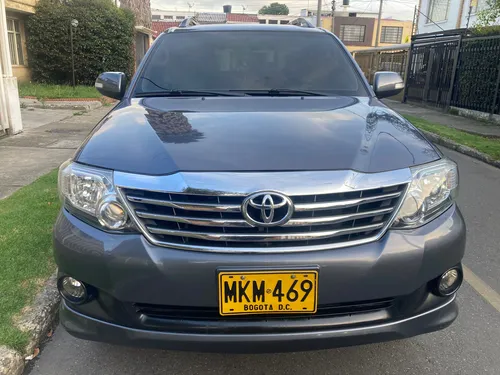 Toyota Fortuner 2.7l 4x2