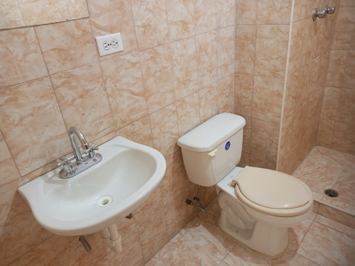Imagen 10 de 13 de Apartamento En Conjunto Residencial Atlantis 303. Río Caura, Puerto Ordaz