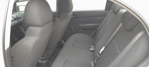 Imagen 12 de 15 de Chevrolet Aveo 2018
