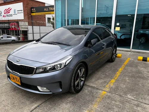 Kia CERATO PRO 1.6l Zenith At