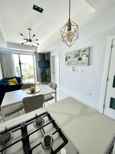 Apartamento Amueblado De 1 Habitacion En La Urb. Real Piso 5 Torre Con Piscina, Gym, Cine, Terraza Y Mas