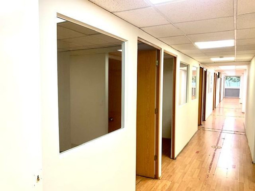Del Valle Norte, Oficina De 290m2, 16 Privados, Área Abierta De Trabajo, Amplia Sala De Juntas, Excelente Ubicación. El Edificio Cuenta Con Vigilancia 24 Horas.