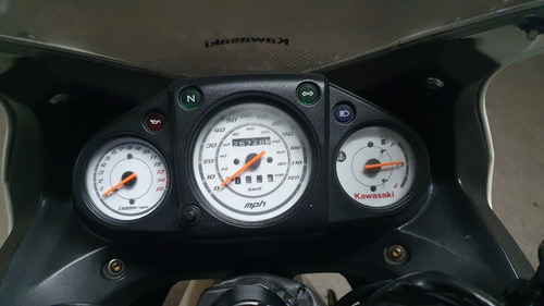 Imagen 6 de 8 de Kawasaki Ninja 250 R Special Edicion