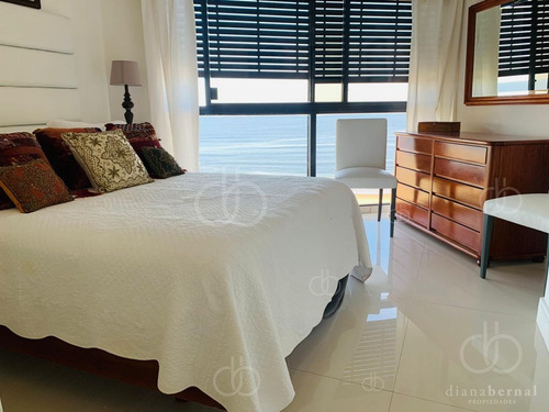 Imagen 16 de 28 de Venta De Apartamento De 2 Dormitorios En Torre Cristal Punta Del Este