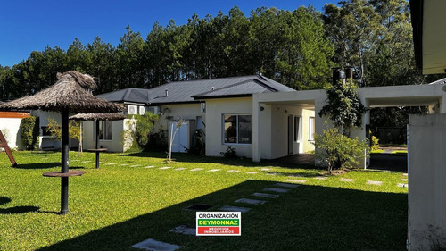 Imagen 24 de 30 de Complejo Turístico En Venta En Colón Entre Ríos Piscina