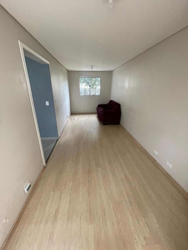 Apto Com 2 Dorm E 1 Banheiro!