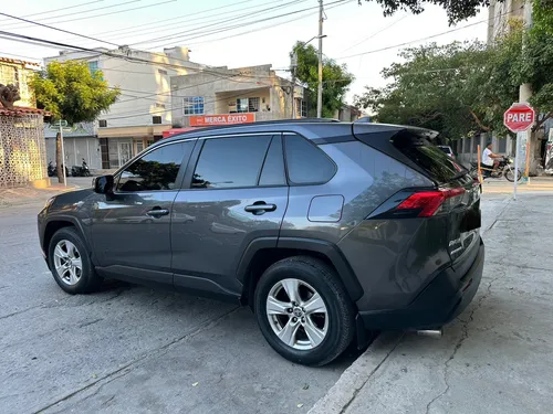 Toyota RAV4 2.0 Xle 4X2 Cvt