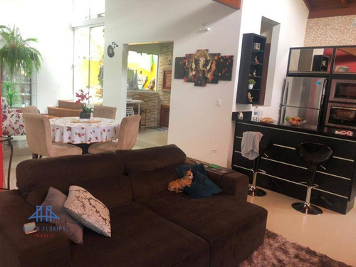 Casa Com 3 Dormitórios À Venda, 200 M² Por R$ 599.800,00 - Córrego Grande - Florianópolis/sc - Ca0110