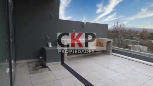 Duplex Con Azotea Y Quincho Privado / Venta Sin Comisión