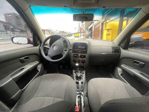 Fiat Palio Palio Essence 1.6 16V (Flex)