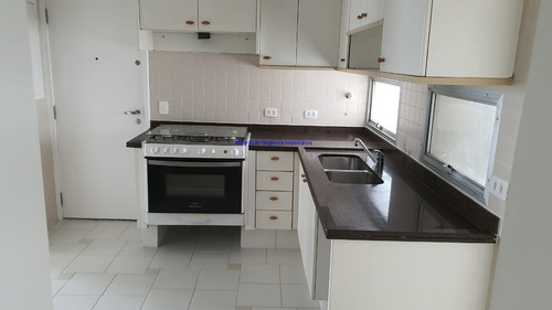 Imagem 27 de 30 de Apartamento 195m², 04 Dormitórios (sendo 02 Suítes), 03 Banheiros E 03 Vagas Na Garagem. Condomínio Com Portaria, Segurança 24hrs. Piscina, Salão - 21061612 - 69669524