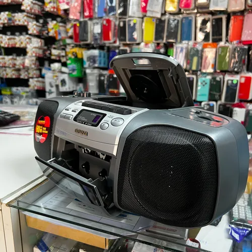 Radio Aiwa Am Fm Lectora De Cd Y Cassete Retro Origen Japón Gris Oscuro