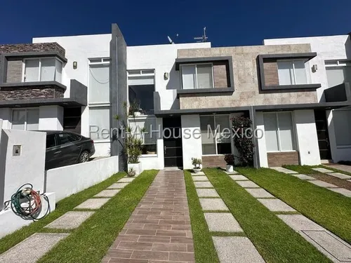 Casa En Venta En San Isidro Juriquilla, Querétaro. Sr