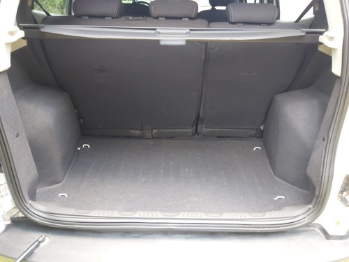 Imagen 9 de 12 de Ford Ecosport 2016 1.6 Freestyle 110cv 4x2