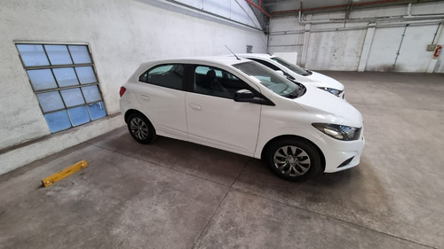 Imagen 9 de 16 de Chevrolet Onix Joy Black Stock Disponible (m)#5