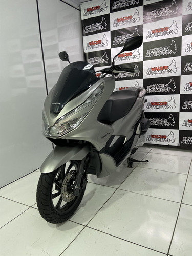 Imagem 5 de 11 de Honda Pcx 150/dlx Gasolina Manual