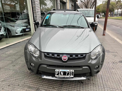 Imagen 2 de 13 de Fiat Strada 2015 1.6 Adventure Cd