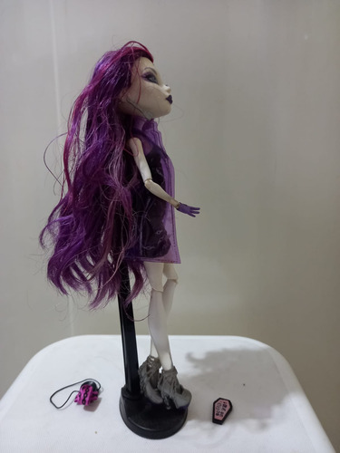 Monster High Spectra Vondergeist - Ghoul's Night Out
