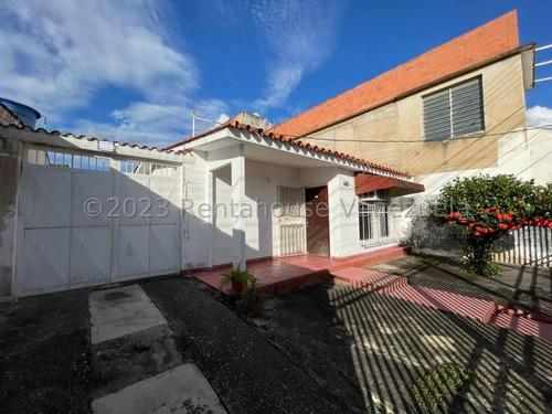 Comoda Casa En Venta Conj Residencial Palo Negro Con Patio Area Jardin Economica Estef 24-11421